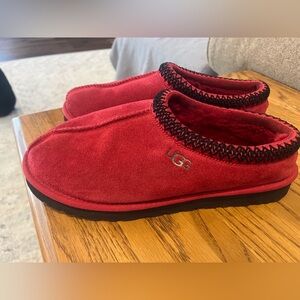 UGG Red Suede Classic 8 Men/9 Women